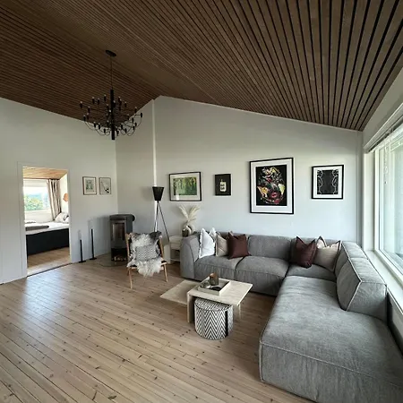 Modern Townhouse In Close To Ons Nyaraló *