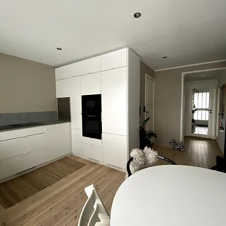 Modern Townhouse In Close To Ons * 스타방에르